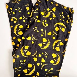 LuLaRoe Leggings Size TC2 - Halloween